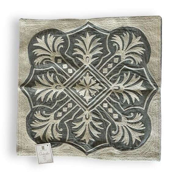 Design Inspiration Gabriela Embroidered Cotton Throw Pillow Cover 18”x18” NEW - Picture 13 of 14